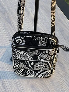 Vera Bradley Small Crossbody Black And White - Picture 1 of 9