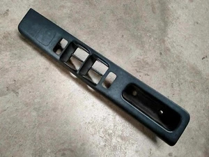 10/2008 to 05/2012 Isuzu D-MAX Dmax - Interior door trim (Front/Right) 517282 - Picture 1 of 2