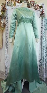 Vintage 1960's ballgown fantasy dress sage green size S lace floral fairytale