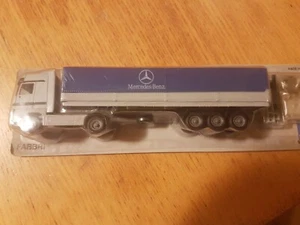 Camion Autoarticolato Telonato Italeri /Fabbri Scala 1:87 - Foto 1 di 1
