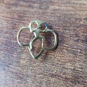 Vintage Girl Scout Brownie Membership Pin Pinback Brooch Gold Tone - Picture 1 of 4
