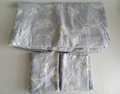 Juego de edredón y fundas reversibles a rayas tamaño queen lavanda pescado y coral Foto 1 de 4