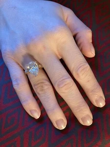 14 Karat massives Gold Birnenform Zirkonia Verlobungsring Größe 6 - Bild 1 von 12