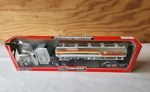 Peterbilt 379 Shell Fuel Tanker Transporter Truck Tractor 1:32 Die Cast Vintage - Picture 1 of 12