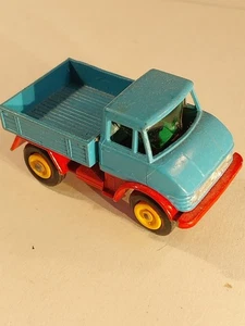 Matchbox Lesney Nr. 49 Mercedes Benz Unimog Nutzfahrzeug blau über rote Reifen OK - Bild 1 von 6