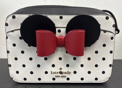 Bolso para cámara Disney x KATE SPADE New York Minnie Mouse a lunares Foto 1 de 4