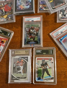 3 Card Graded Football Rookie Lot JAYDEN DANIELS BIJAN ROBINSON JERRY JEUDY 🔥 - Picture 1 of 5