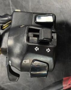 OEM Suzuki 2001-2007 Hayabusa GSX1300R Left Handle Switch Assembly - Picture 1 of 5