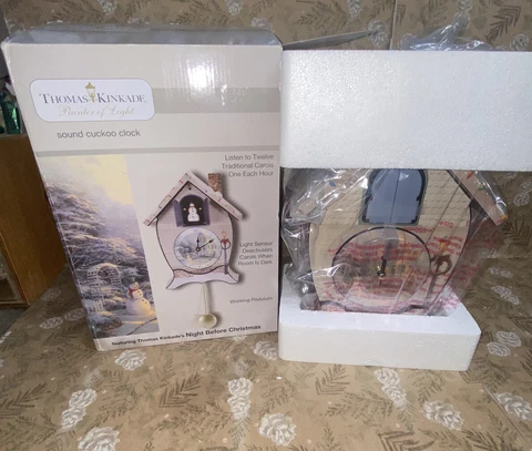 Thomas Kinkade Sound Cuckoo Clock. Brand new Night Before Christmas Cover