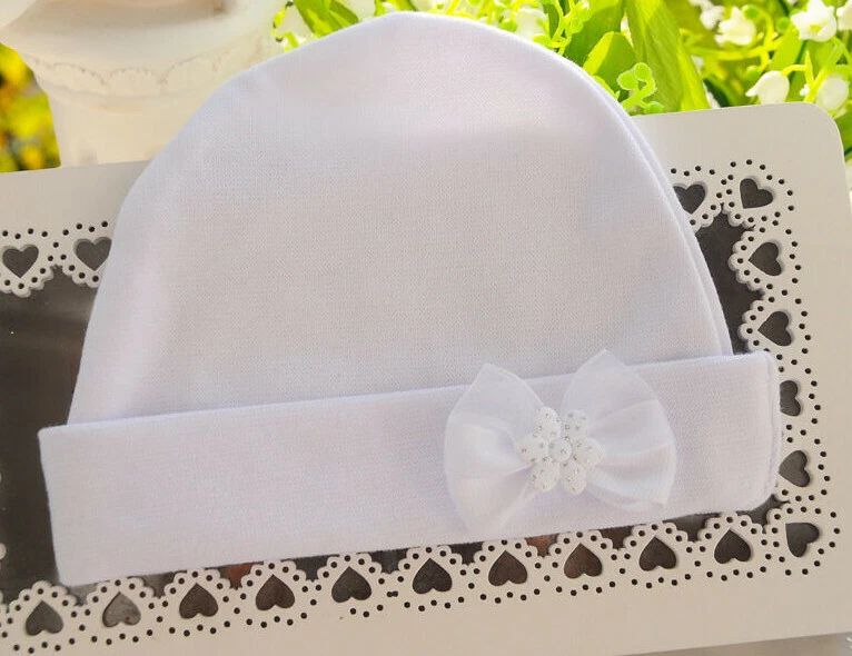 Erstlingsmütze Baby Mütze Weiß 32 34 36 38 40 42 44 46 48 50 Mützchen für Taufe - Bild 1 von 1