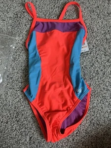 BRAND NEW speedo girls swimsuit! Size 28, Vibe Collection, BRAND NEW!! Siren Red - Picture 1 of 6