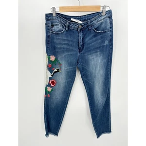 KanCan Jeans Damen 11/29 blau Blumen Vogel bestickt Medium Wash Denim roher Saum - Bild 1 von 10