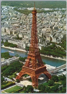 Vista aérea de la Torre Eiffel con letrero de 1964, París Francia, postal cromada - Imagen 1 de 2