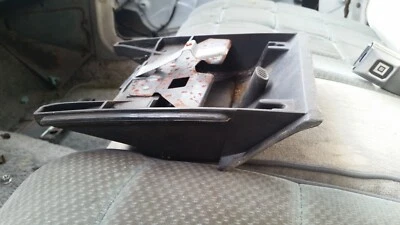 1977-1985 Oldsmobile Delta 88 Dash Bandeja de Cinzas, Cor Cinza, Noventa e Oito, Royale 98 - Imagem 1 de 4