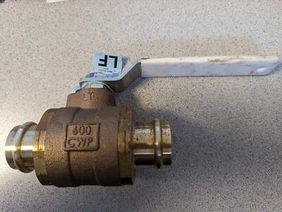 NEW! ULTRA-PURE Ball Valve: 1 1/4 in Pipe Size, Full, 200 psi CWP Max. Pressure - Image 1 of 3