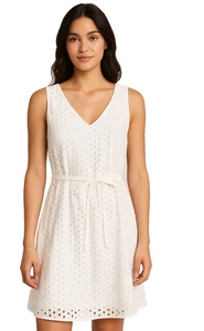 Sommerkleid weiß mit Ösen Größe M bestickt gefüttert Fee Landhaus Küste - Bild 1 von 7