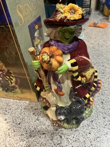 Halloween Witch Figurine Figure 12" Signature Home Collection Holiday Decoration - Picture 1 of 6