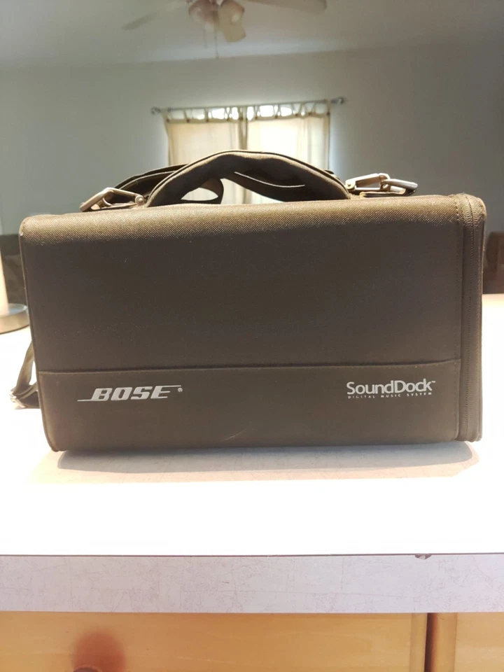 Bolsa de viaje Bose SoundDock con correa - SOLO BOLSA - ¡Excelente estado!! Foto 1 de 4