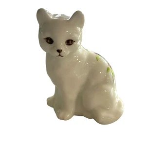 Vintage Fenton Vintage Cat Figurine Violets In Snow Hand Painted Signed Nancy R - Picture 1 of 9
