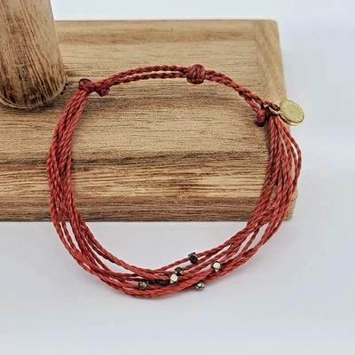 Brazalete Pura Vida Rojo Malibú - Cuentas Facetadas de Plata, Etiqueta P Dorada Foto 1 de 4