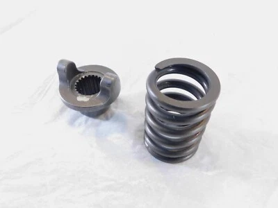 Suzuki Boulevard C50 VL800 M50 VZ800 Intruder Volusia Bevel Output Cam & Spring - Image 1 of 4