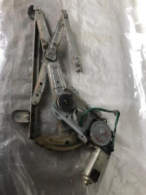 2000 - 2004 SUBARU OUTBACK LIMITED регулятор окна передней двери с двигателем справа под правую руку - Изображение 1 из 4