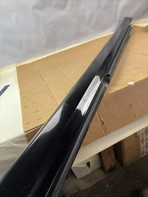 FALDA LATERAL IZQUIERDA CONDUCTOR NEGRO FORD FUSION 2013-2020 PANEL BASCULANTE MOLDEADO Foto 1 de 4