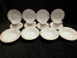 Dudson Fine China : DUD12 : Peach Flowers Green Band : Set 4 Kaffee, Teller, Schale - Bild 1 von 6