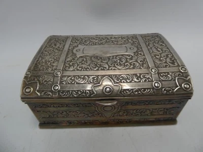 VINTAGE EMBOSSED SILVER PLATED METAL JEWELLERY CASKET CIGARETTE BOX CHEST - image 1 of 4