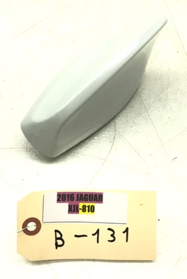 Antena de radio satelital Jaguar XJL 2016-2019 montada en el techo aleta de tiburón OEM Foto 1 de 4