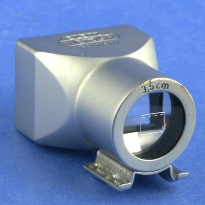 Leitz SBLOO 35mm Metal Finder for Rangefinder Cameras - Image 1 of 4
