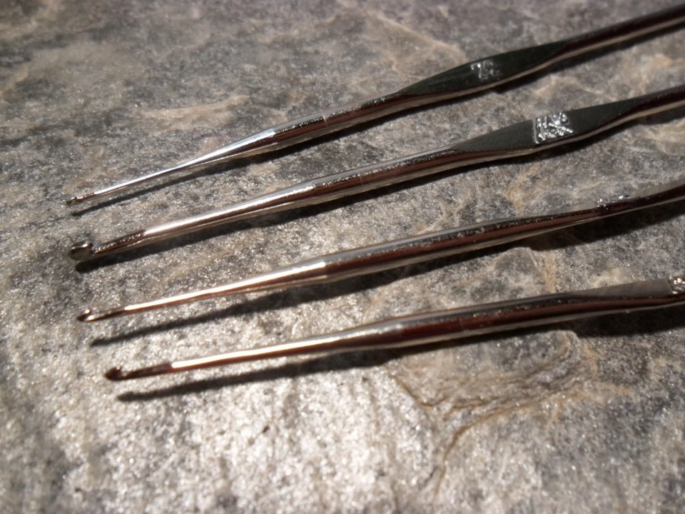 MARKENLOS 1 Stück Häkelnadel Metall 0,5 - 2,0 mm Häkeln Handarbeit Decken Basteln