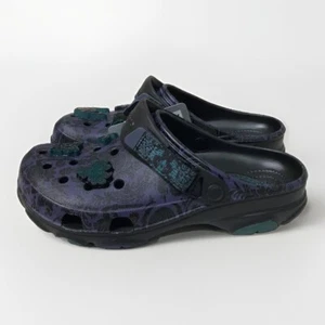 Zuecos de papel tapiz 2024 Disney The Haunted Mansion Crocs para hombre 8 para mujer 10 nuevos - Imagen 1 de 10