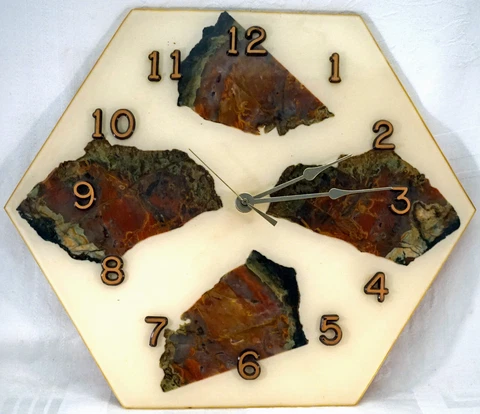 Vintage Clock Pacific Arts Model #200 Biege with Tuledad Agate Made in Oregon Cover