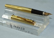 Parker 75 Gold plate Godron Fountain Pen 14k Gold Fine Nib.
