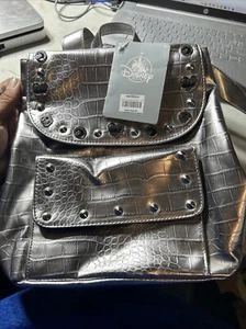 RARE!! Disney's Descendants Movie Silver Backpack - Picture 1 of 4