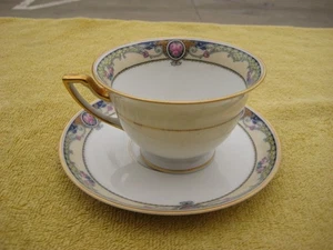 Tazza e piattino Thomas Bavaria L'ammiraglio con piedi bordo blu giallo - Foto 1 di 9