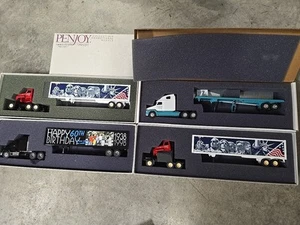 4 Teile Konvolut 4 Penjoy Sammlerstück Traktor Anhänger LKW Druckguss Oldtimer Konvolut. - Bild 1 von 8