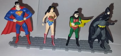LOTE de figuras de acción de PVC entrelazadas DC Super Heroes Superman Robin Batman Wonder Foto 1 de 4