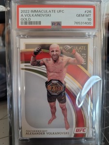 2022 Panini Immaculate UFC Alexander Volkanovski # 26 Gold /10 PSA 10 POP 1