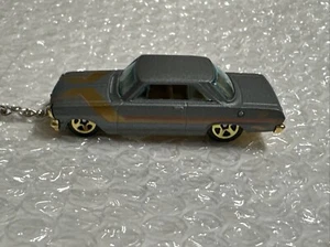 2018 Hot Wheels 63’ Chevy ll Hot Wheels 5/6 Custom Keychain 1:64 - Picture 1 of 5
