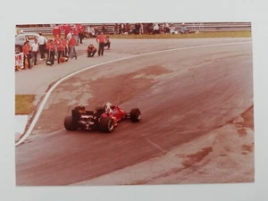 Foto Originale Formula 1 GP Imola 1984 Michele Alboreto su FERRARI 126C4 in Gara - Picture 1 of 1