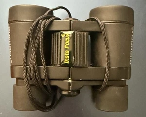 Bushnell Compact Insta Focus Binoculars 4x30PowerviewOriginal CaseWith BeltClip - Picture 1 of 8