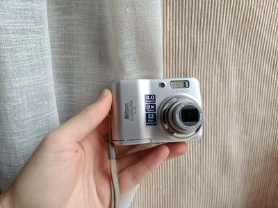 🔥Nikon Coolpix L4 Silver 4.0MP digital compact camera🔥WORKing FULL Set🔥 - Image 1 of 4