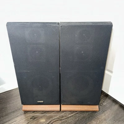 Vintage Fisher Wood Grain Floor Speakers 75w 8 Ohm - Model STV-860 - Image 1 of 4