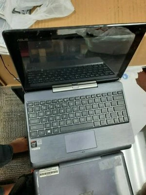 ASUS TRANSFORMER BOOK T100TA, WIN 10 + MS OFFICE, 32 GB HD, 2 GB RAM 4 PROCESORS - Image 1 of 3