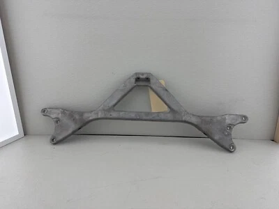 Soporte de conexión para panel de capucha Audi A8 2015-2018 4H0806151C OEM Foto 1 de 4