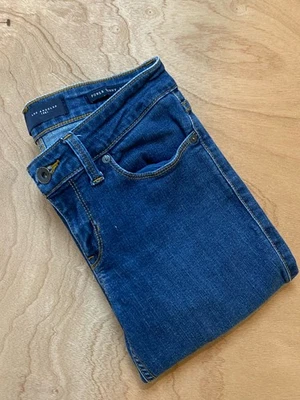 Jeans bajos ajustados Guess Los Angeles Power para mujer talla 26 Foto 1 de 4