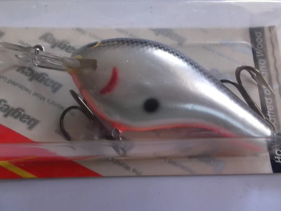 Antiguo Buceo Bagley Hecho en EE. UU. B3 DB3 04 Negro sobre Blanco Foto 1 de 4