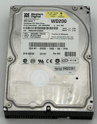Western Digital WD IDE / PATA 20Gb Internal 3.5" WD200BB-75CAA0 DCM DSFHNA2AH - Image 1 of 2